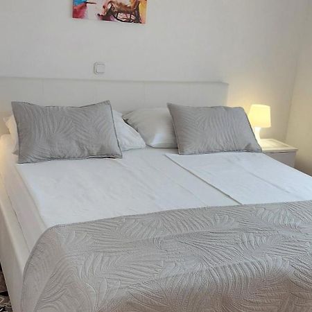 Apartment Ivana,Mali Maj Porec Ngoại thất bức ảnh